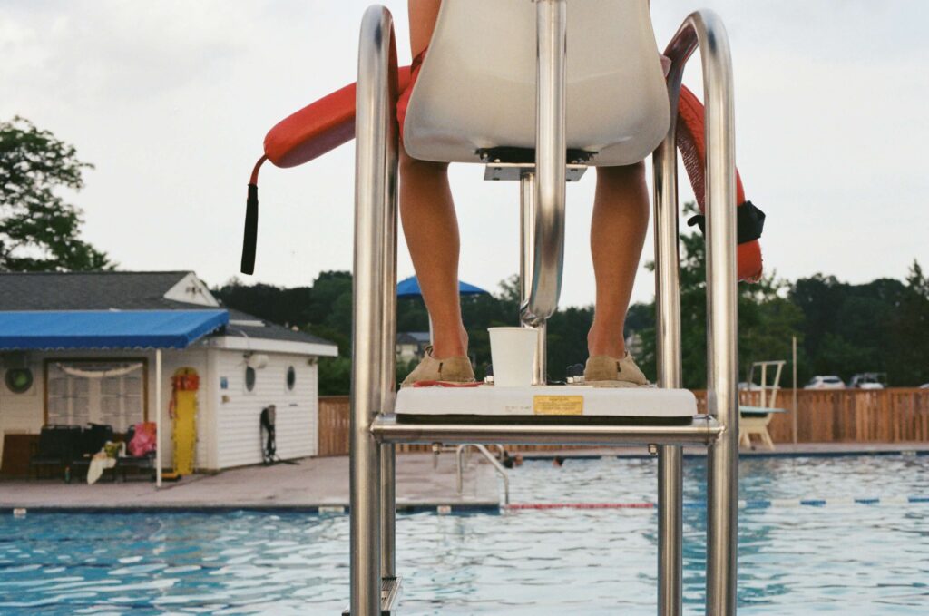 Pool Safety Guide: Do I Need to Supervise if there are Lifeguards?